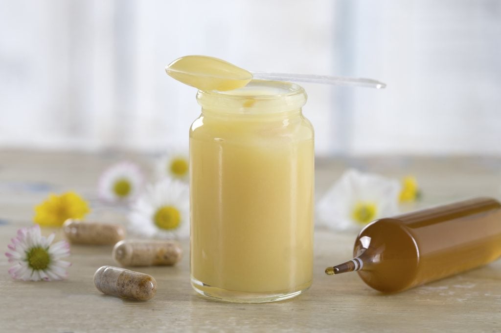 Royal Jelly how is it made and what are its uses? WeMystic