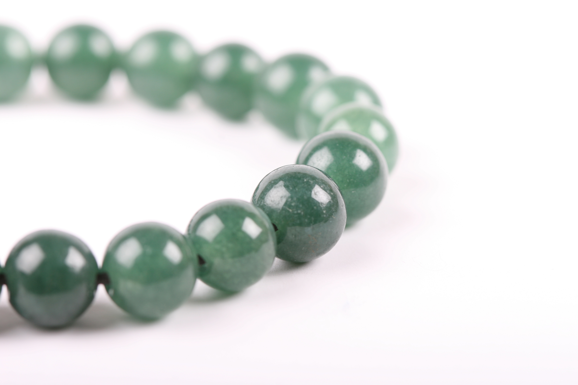 Jade: discover its properties and purposes