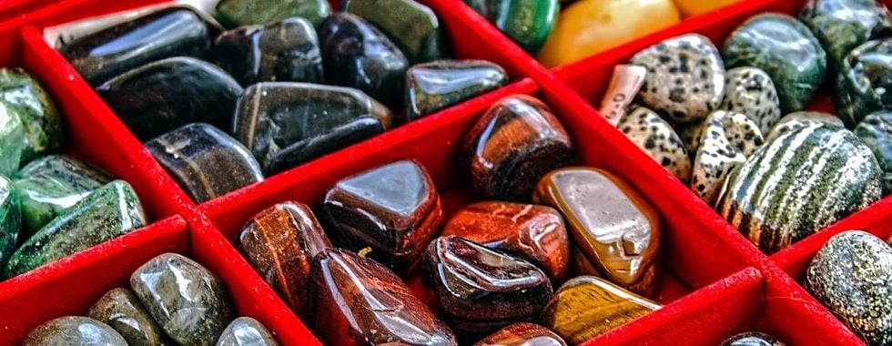 piedras de nacimiento