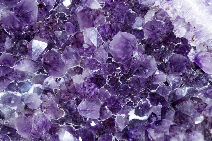 Crystals and gemstones for Aquarius: envision a new perspective - WeMystic