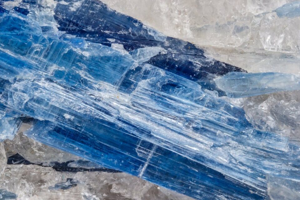 kyanite